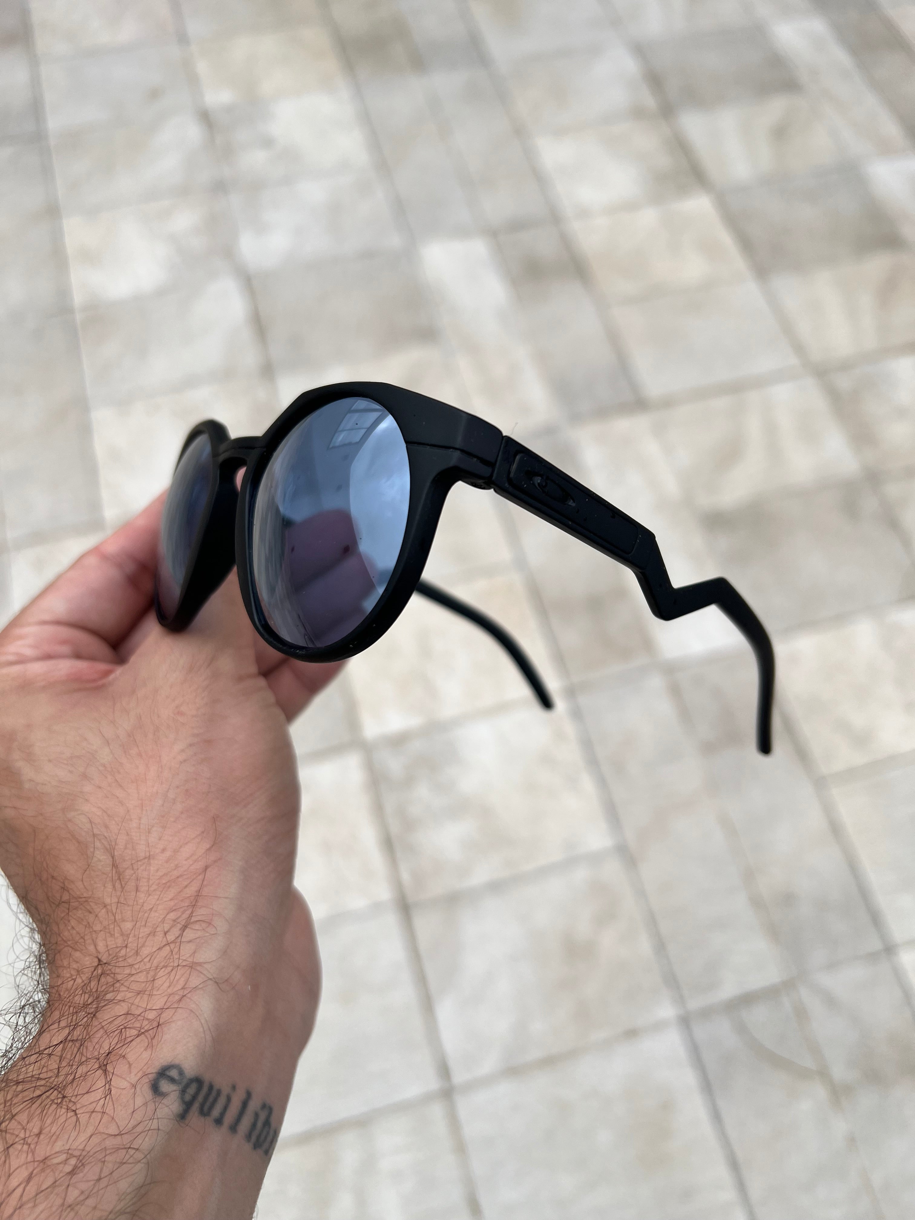 HSTN Carbon Titanium Clear Custom (2x1)