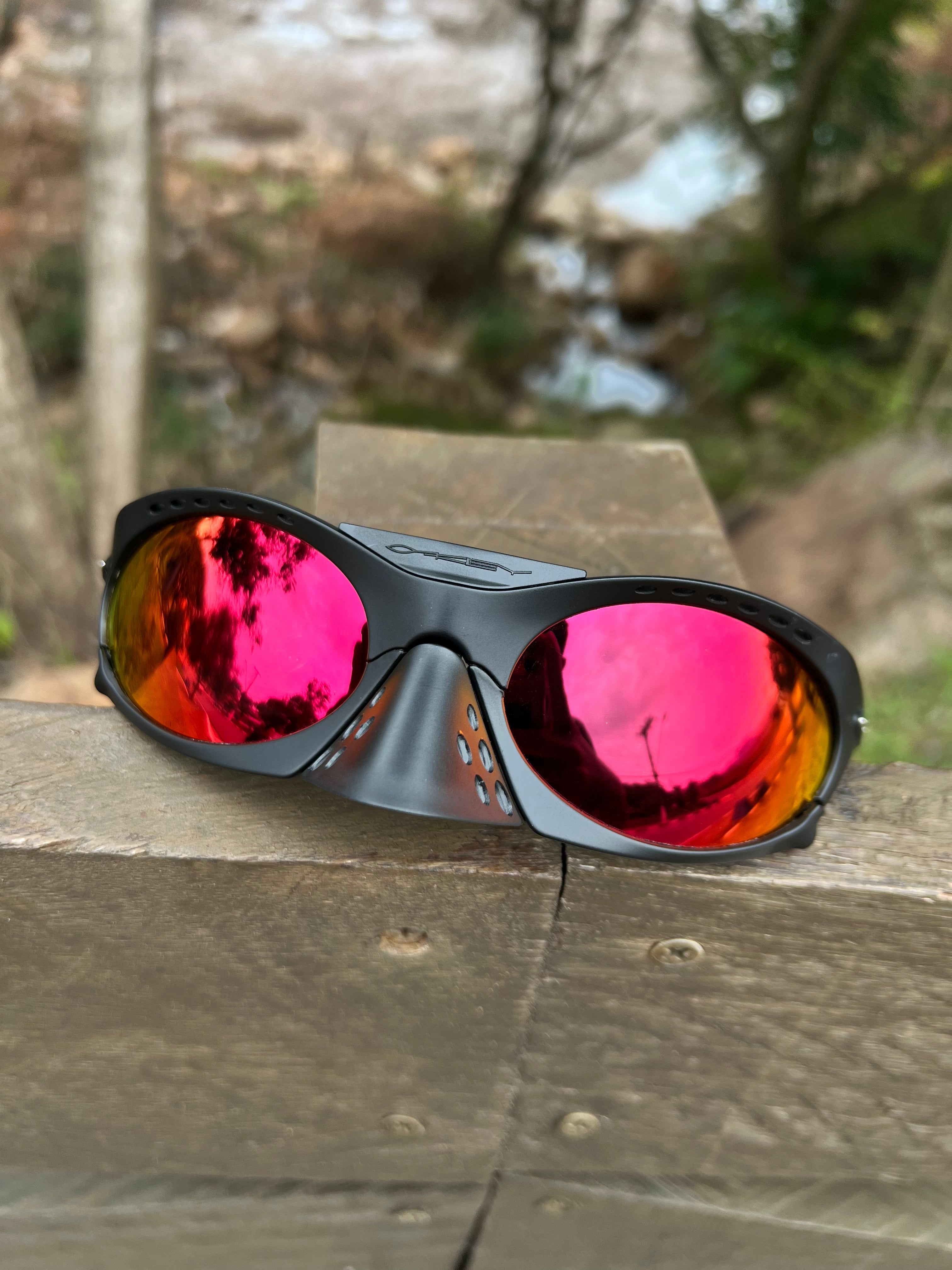 Plantaris Carbon Dark Rubi (2x1)