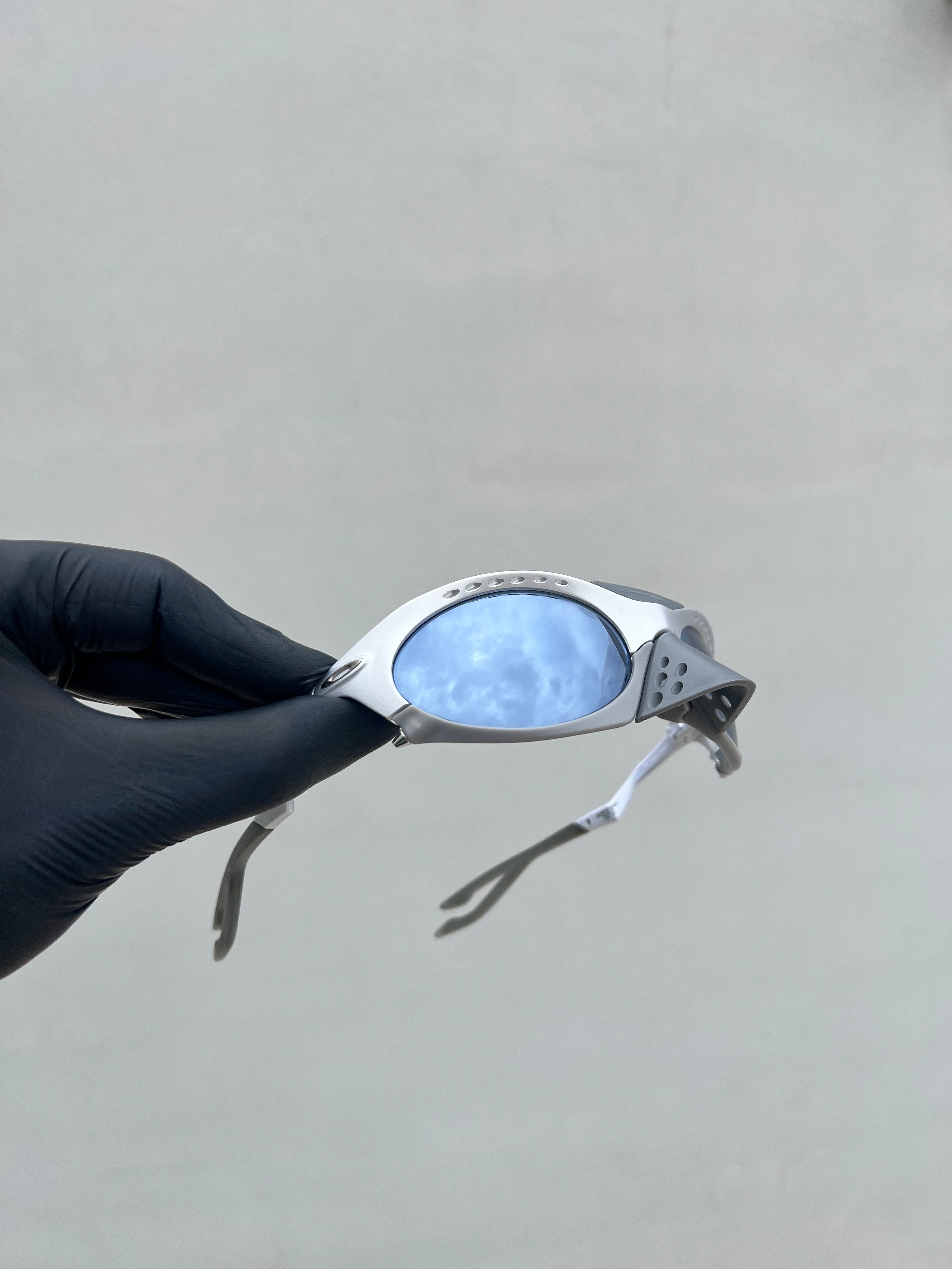 Plantaris Cinza Lentes Titanium Clear Custom (un)