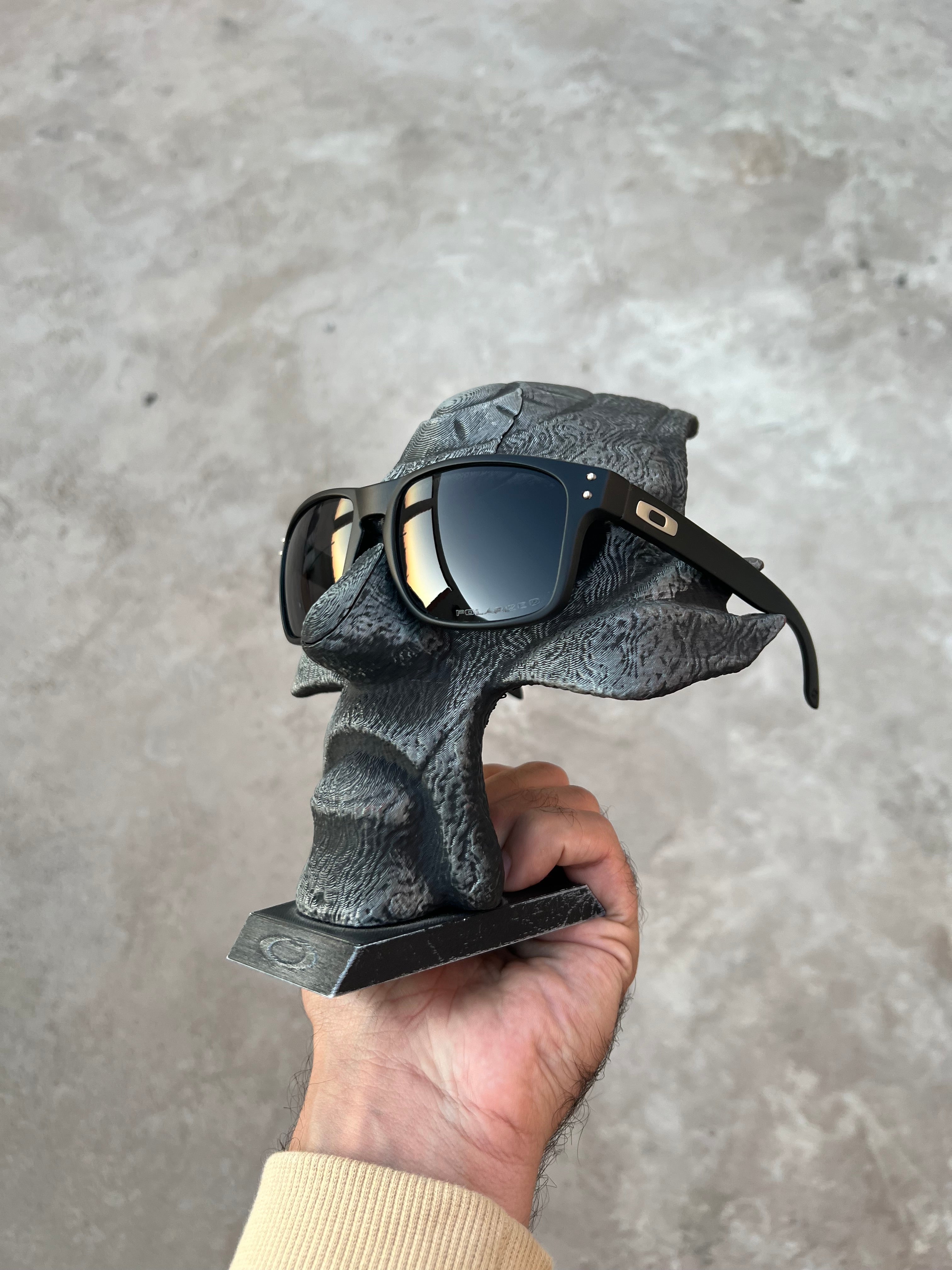 Holbrook Black (un)