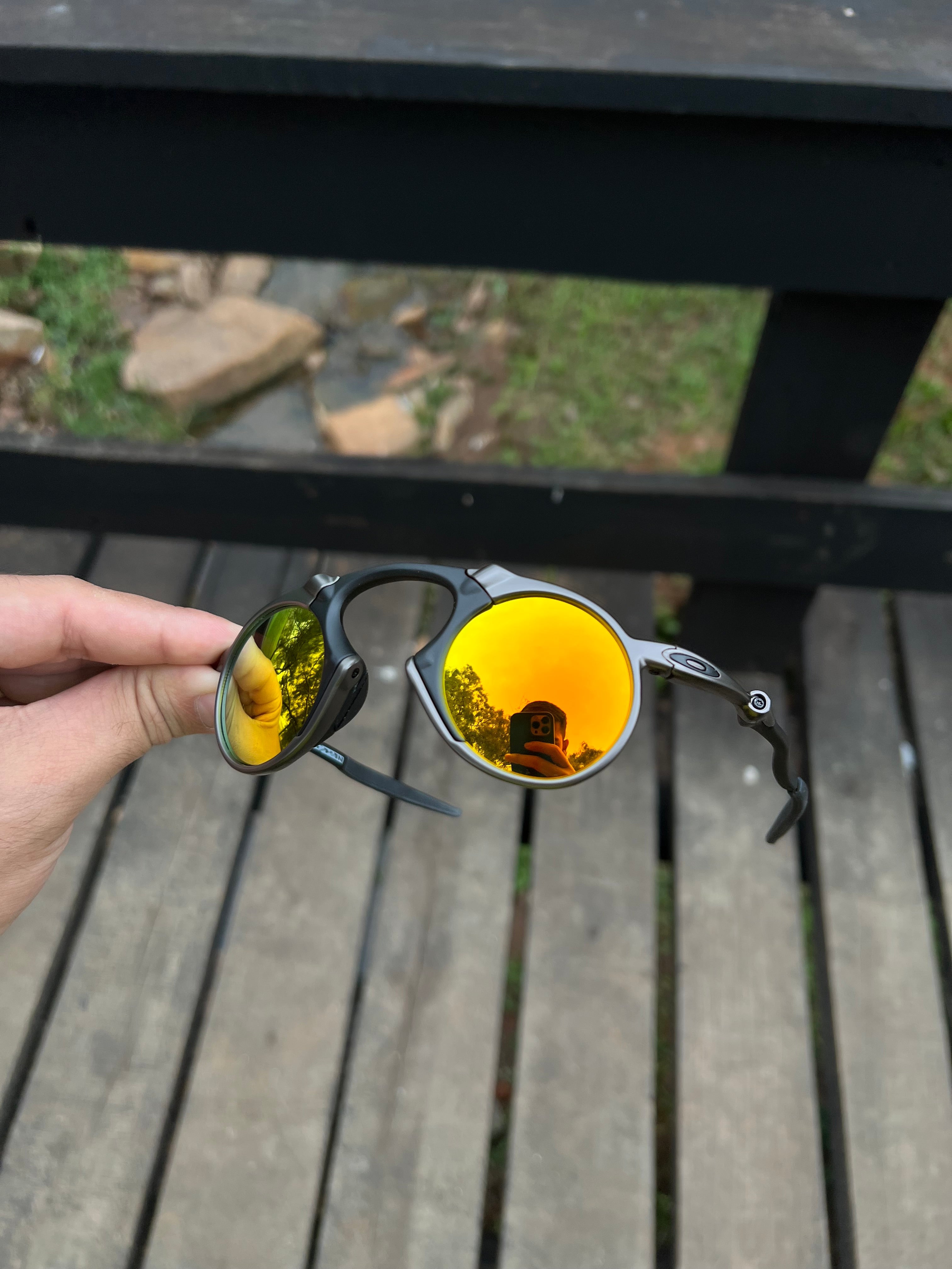 Madman Fire Custom Premium + Estojo (un)