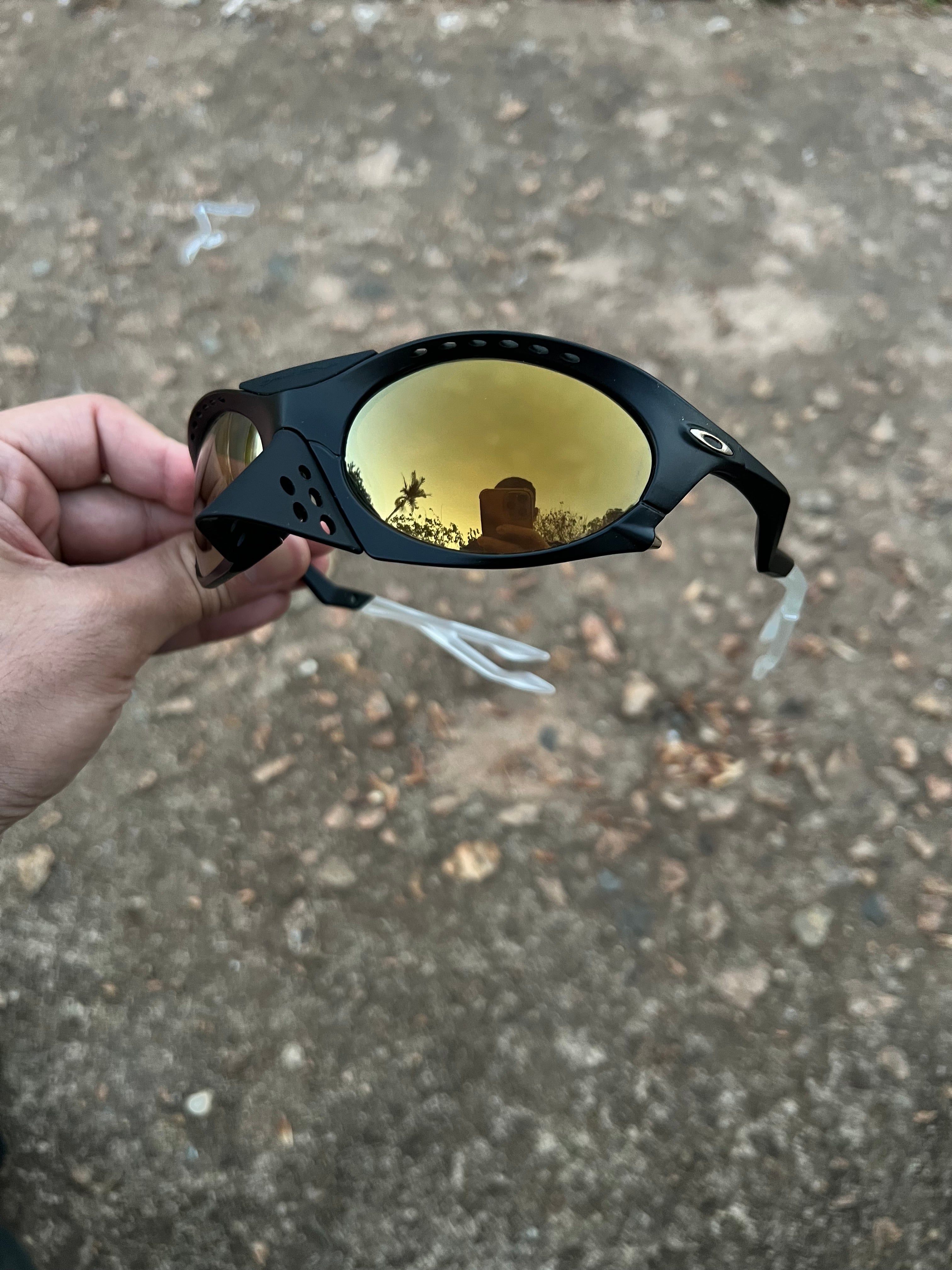 Plantaris Carbon Gold Café Custom (2x1)