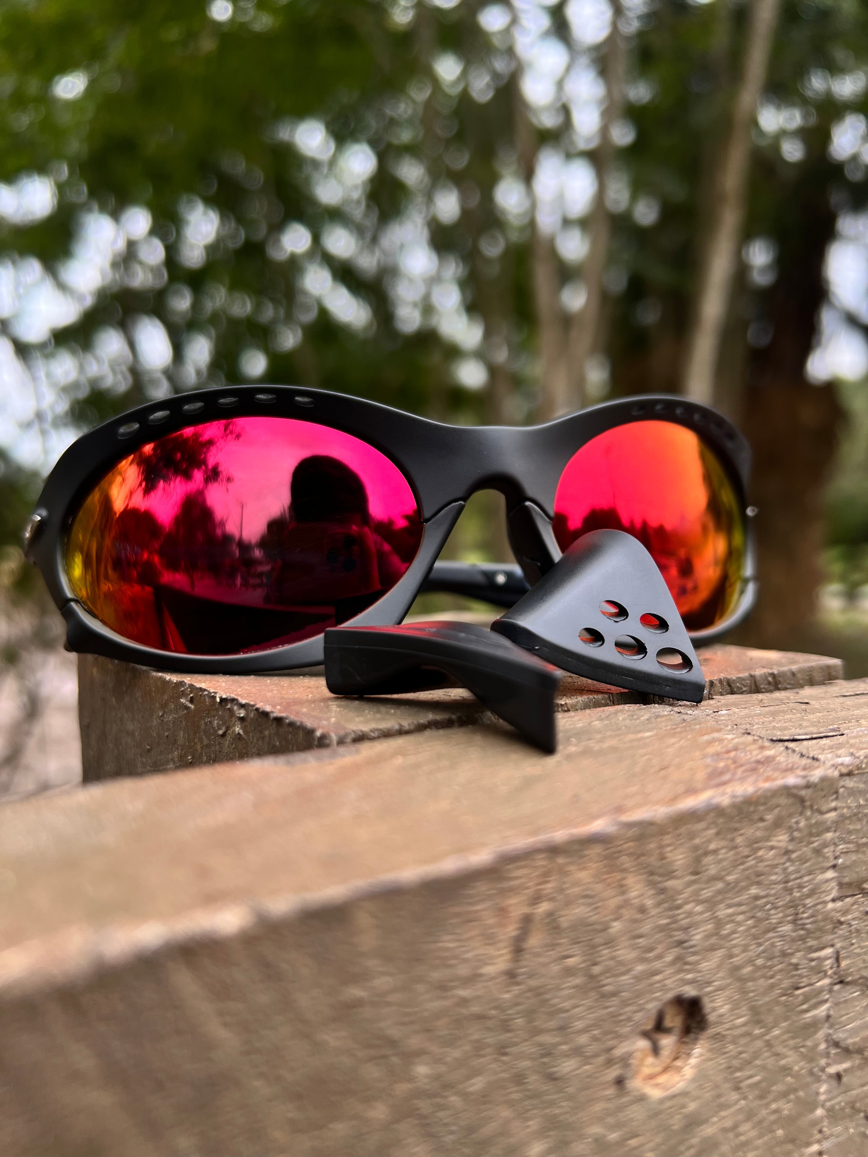 Plantaris Carbon Dark Rubi (un)