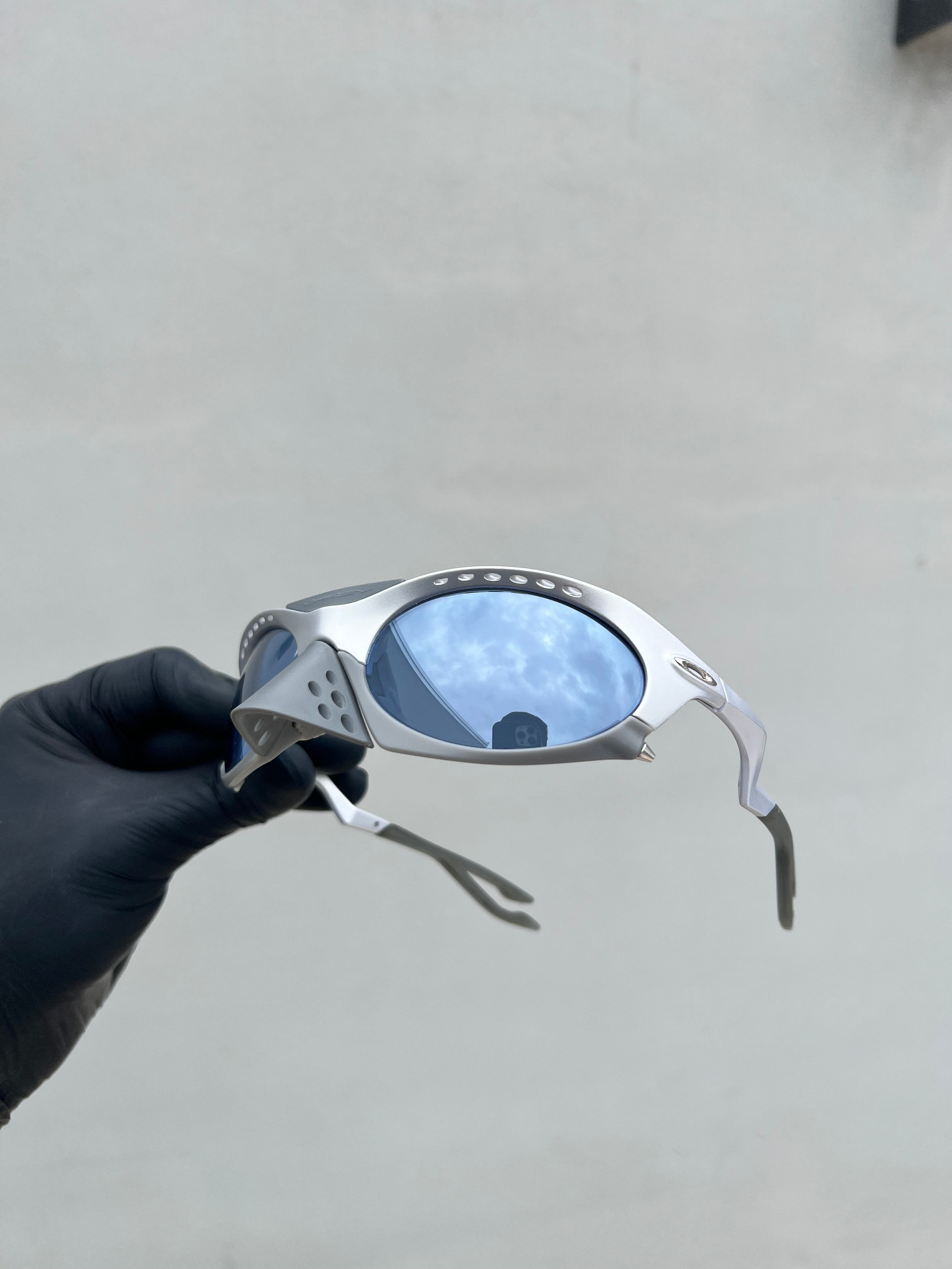 Plantaris Cinza Lentes Titanium Clear Custom (un)