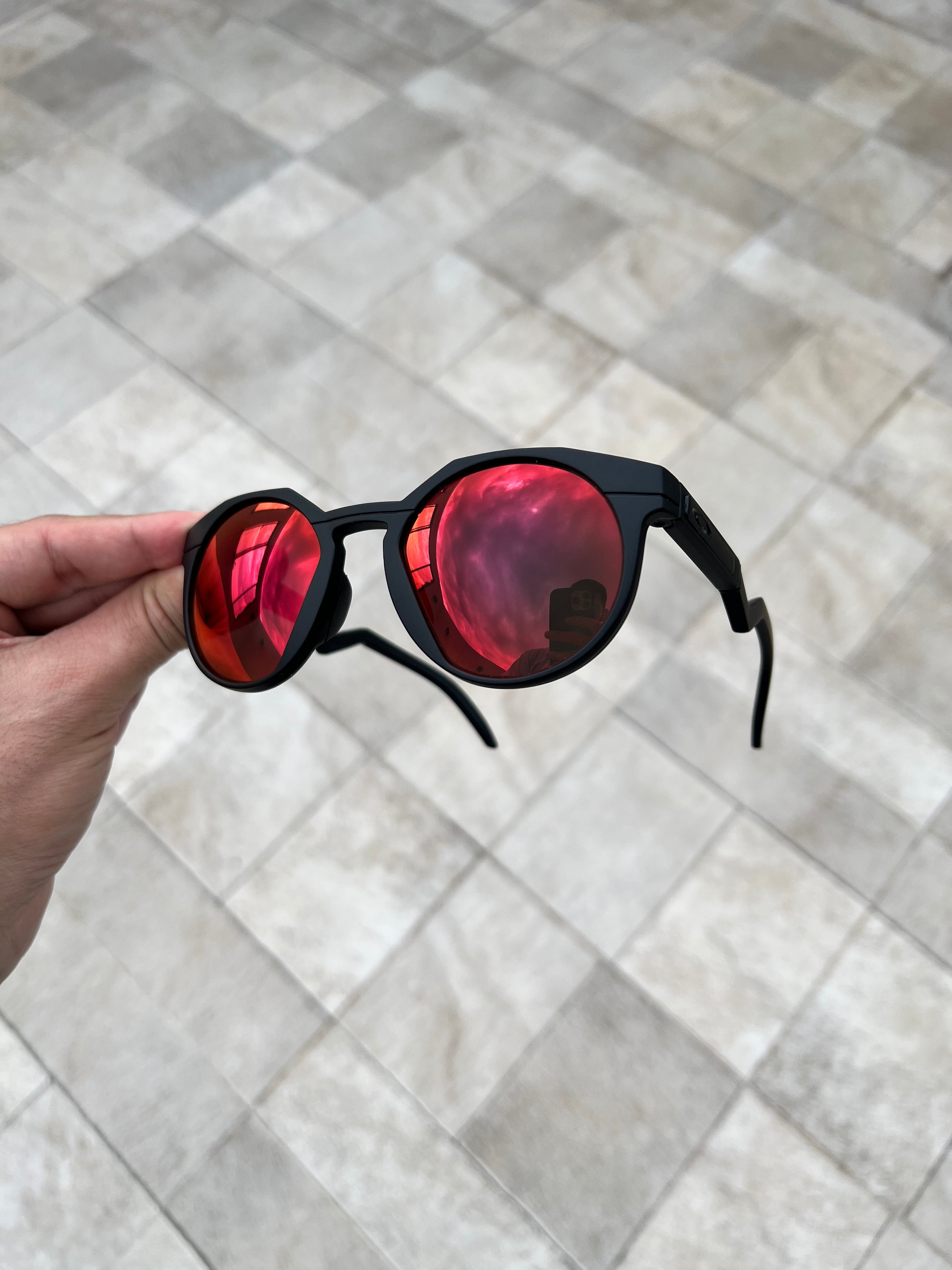 HSTN Carbon Dark Rubi Custom (un)