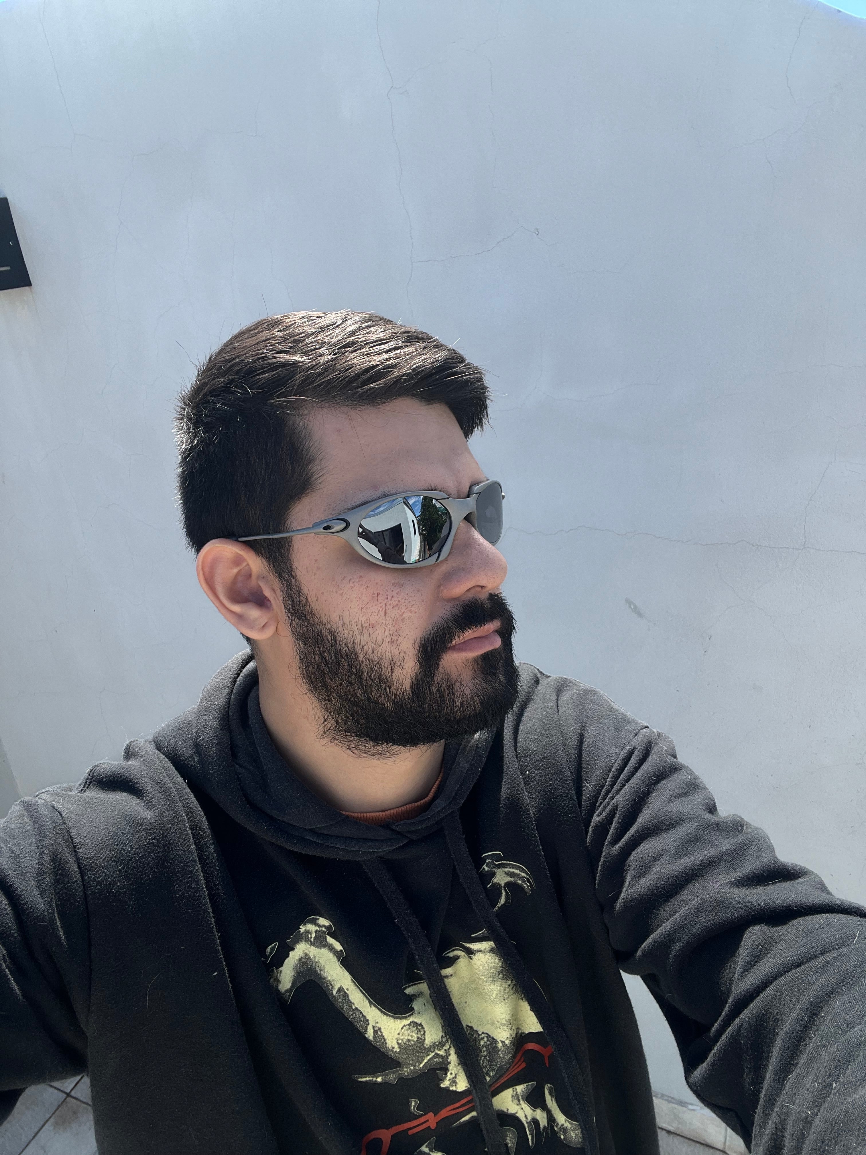 Romeo-1 X-Metal Black espelhado Linha Ouro