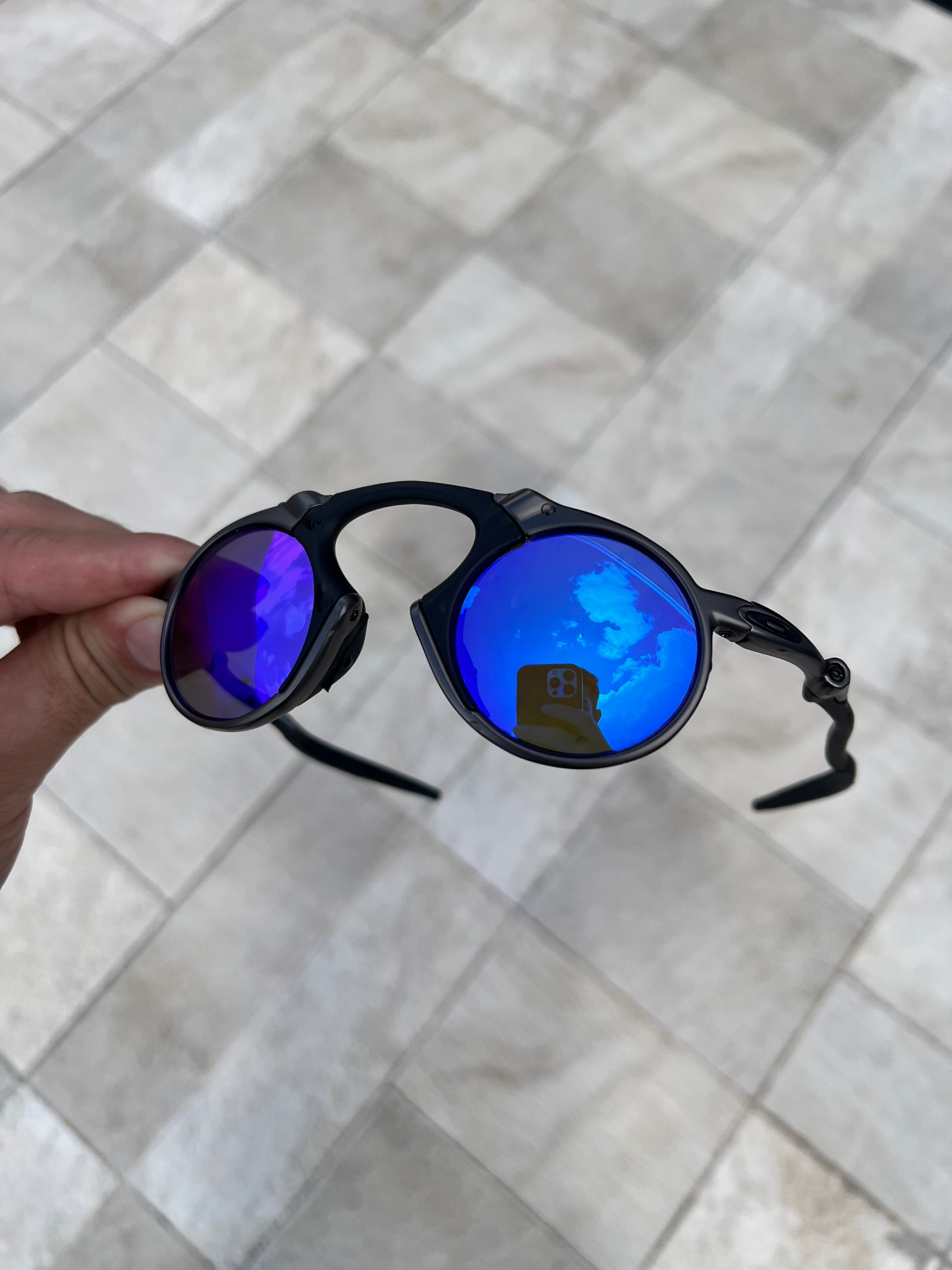 Madman Neon Blue Custom Premium + Estojo (2x1)