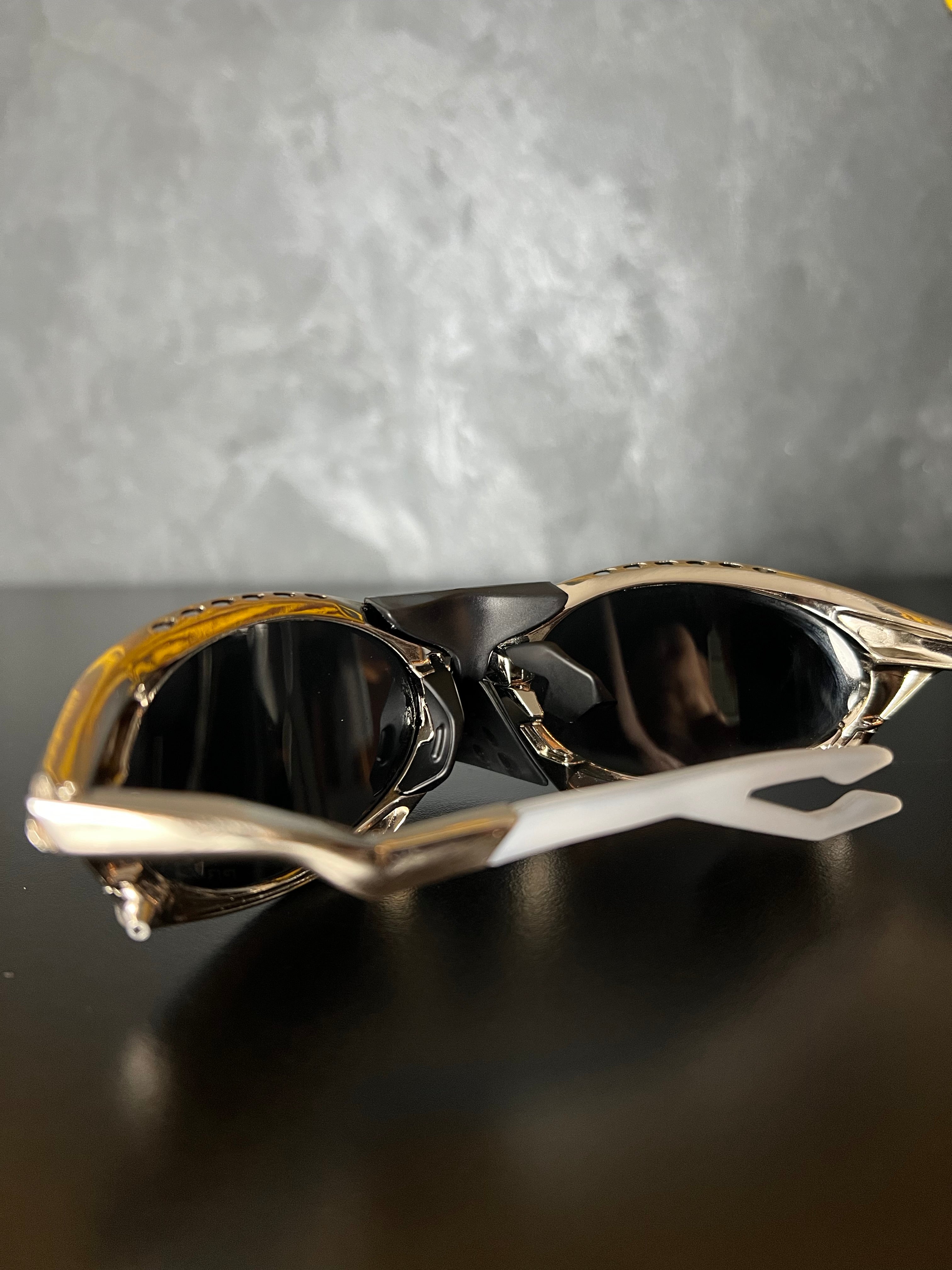 Plantaris Titânio Lentes Black (feita em metal) (2x1)