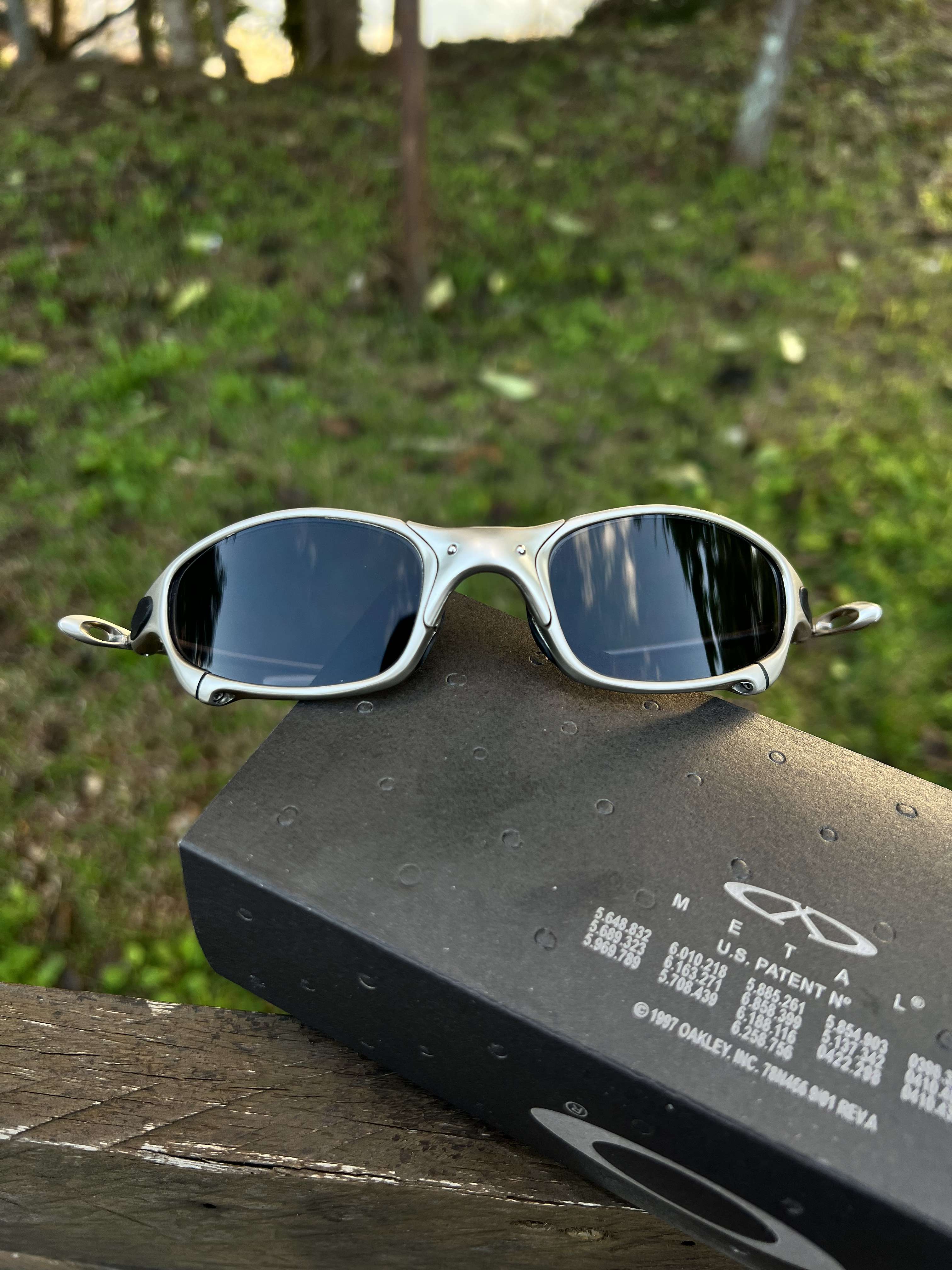 Juliet Plasma Black (2x1)