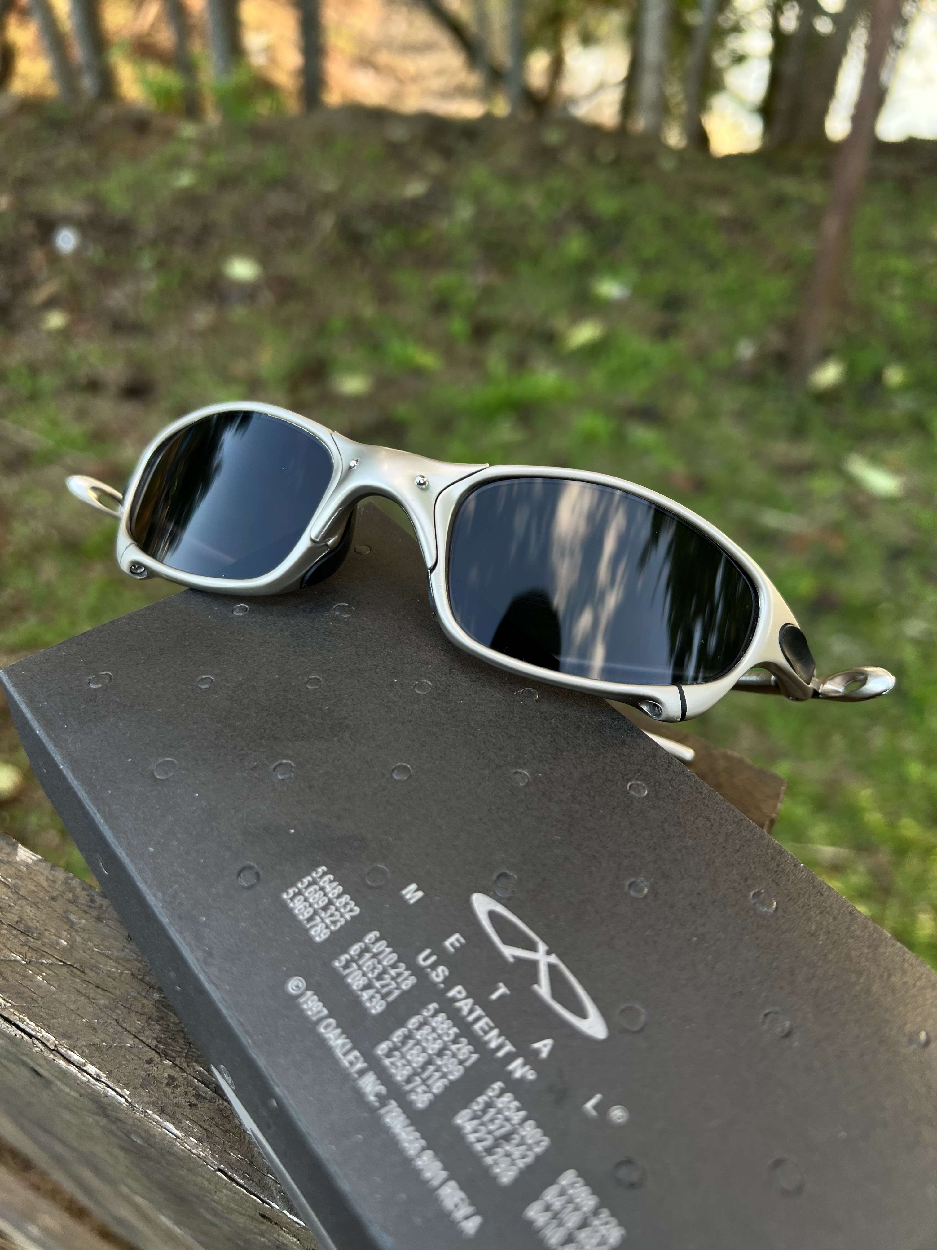 Juliet Plasma Black (2x1)